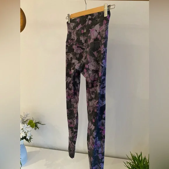 lululemon athletica, Pants & Jumpsuits, Lululemon Align 28 Tie Dye  Patterned Leggings Size 4